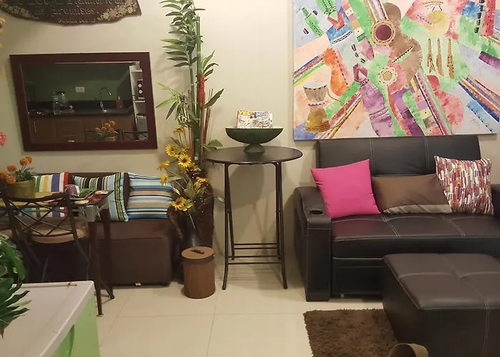 One Palm Tree By Mary Apartamento Manila